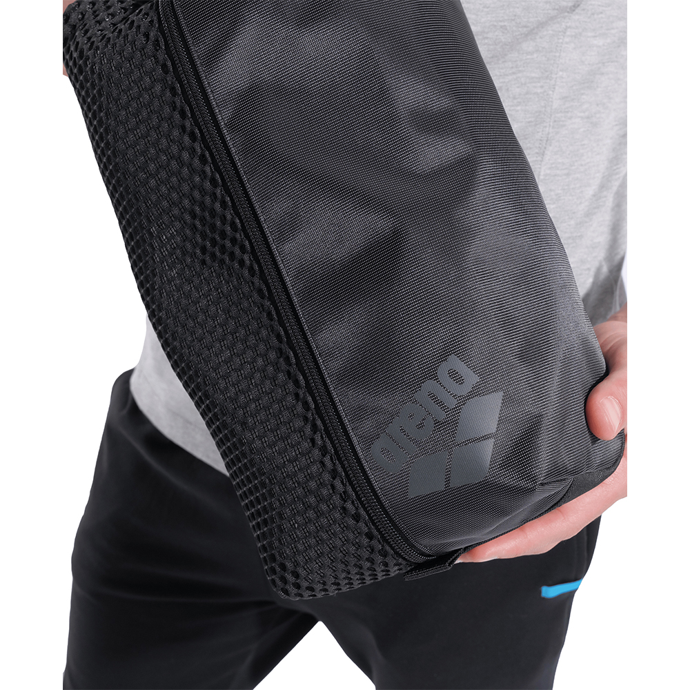 010242-100-ARENA ONE GO POCKET BAG-003.62e0a492 010242-100-ARENA ONE GO POCKET BAG-003.62e0a492